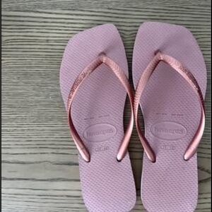 Havaianas Women's Pink Flip Flops